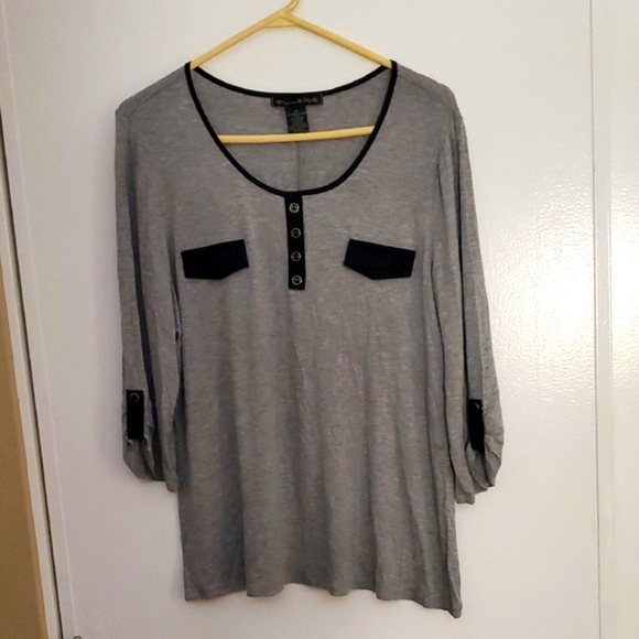 Suzie In The City Gray Button Down Shirt with Black Accents - Picture 1 of 6